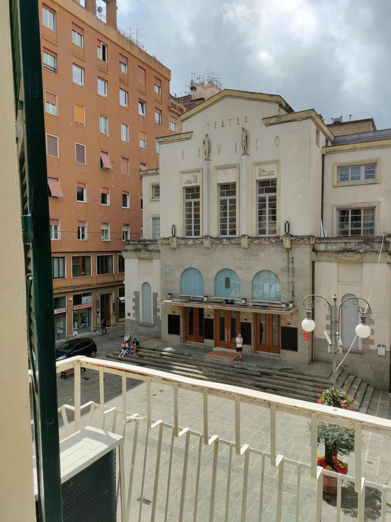 Il Balcone Sul Teatro Apartment Специя Екстериор снимка